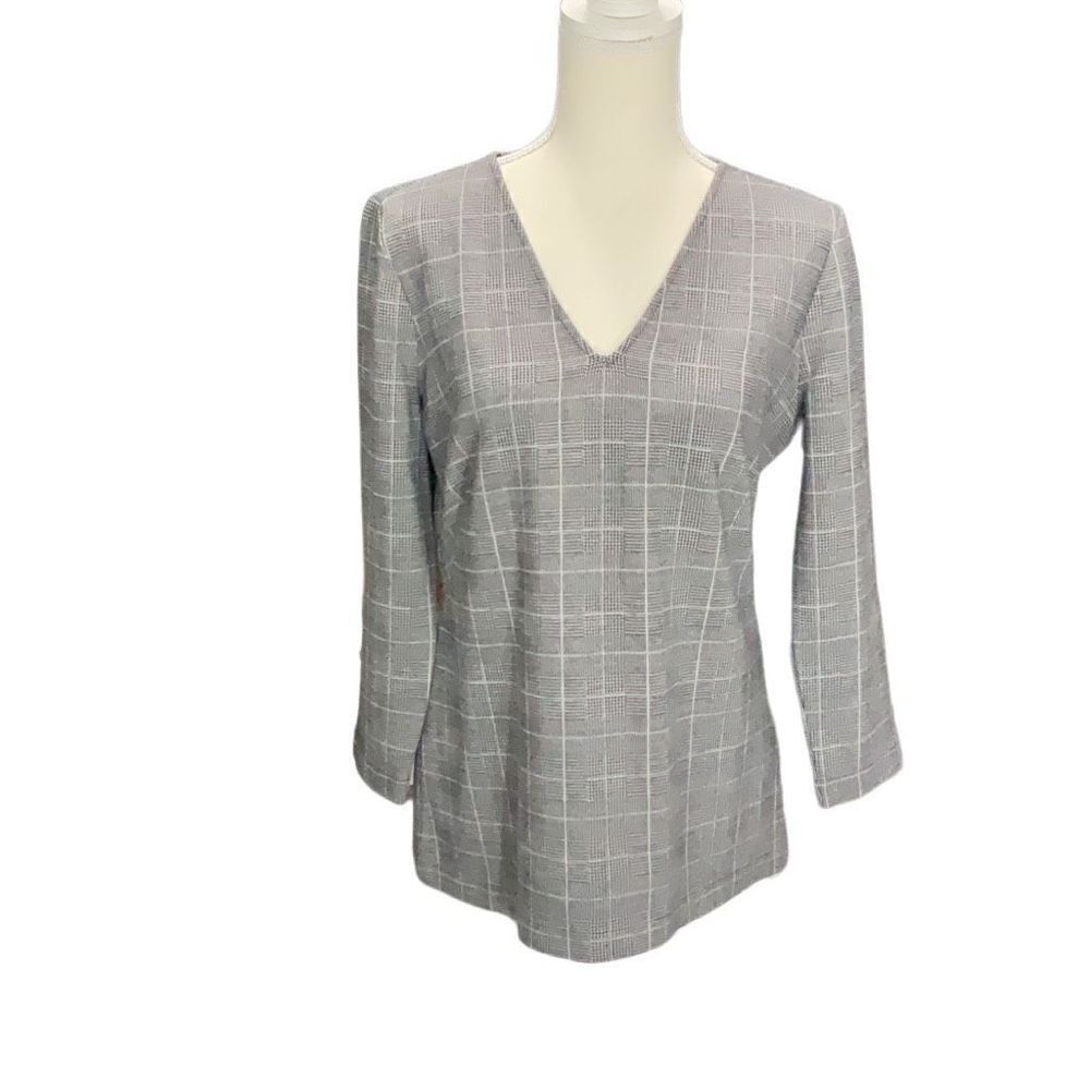 NWOT Ann Taylor Black Gray Plaid Long Sleeve V Neck Top Size Medium